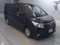 TOYOTA NOAH HV