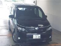 TOYOTA VOXY HYBRID