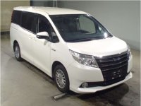TOYOTA NOAH HV