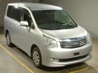 TOYOTA	NOAH