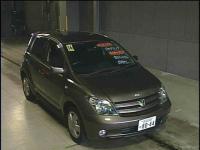TOYOTA IST