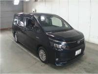 TOYOTA VOXY HV