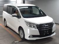 TOYOTA NOAH HYBRID 