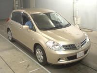 NISSAN TIIDA